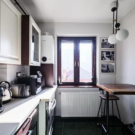 Transylvanian Nest - 1br With Parking * Cluj-Napoca
